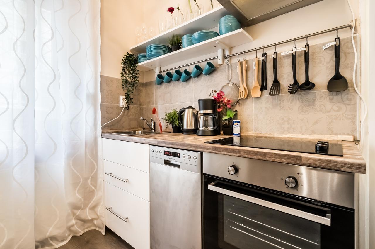 Roeck Premier Downtown Residence Budapest Esterno foto